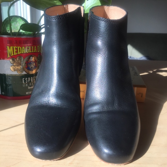 🚫SOLD🚫 Madewell Lucien Black Leather Heeled Boot - Picture 4 of 7